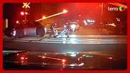 Polícia americana salva motorista bêbado segundos antes de trem atingir o carro